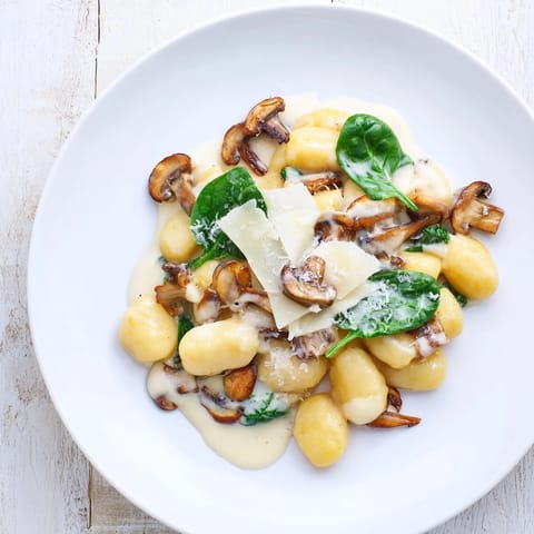 Creamy Mushroom Spinach Gnocchi